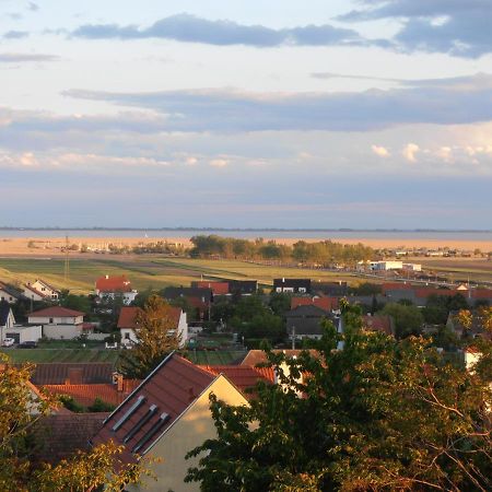 Ferienwohnung Am Kirchberg Jois Esterno foto