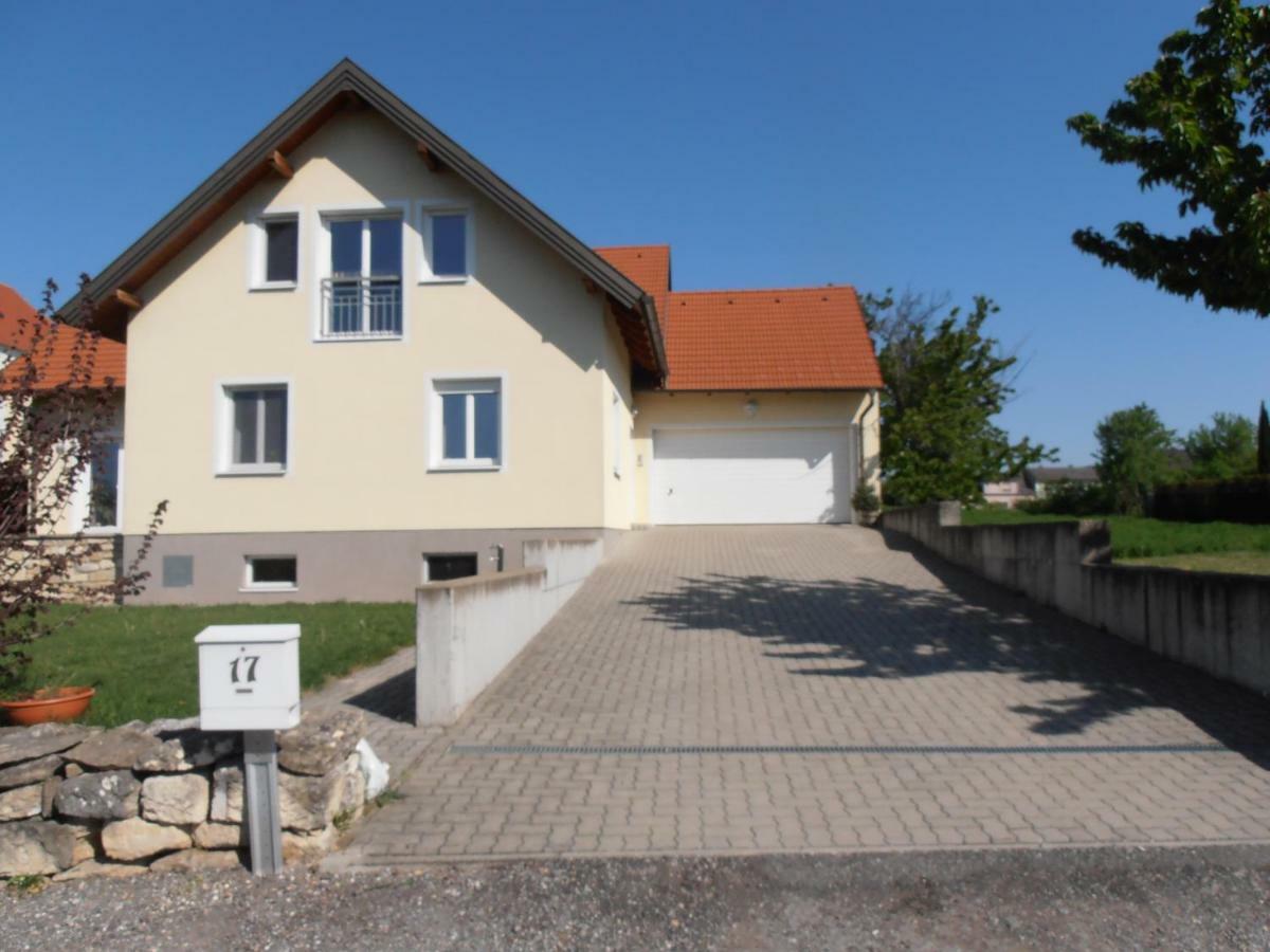 Ferienwohnung Am Kirchberg Jois Esterno foto