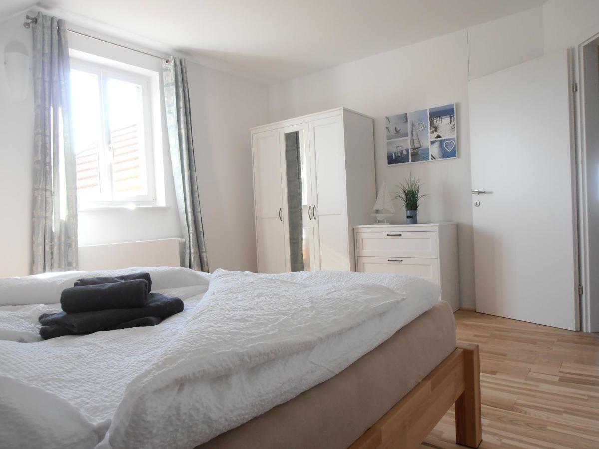Ferienwohnung Am Kirchberg Jois Esterno foto